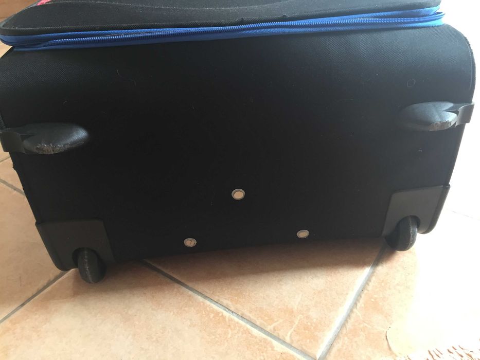 Mala de viagem/de porão Marca Benetton-Troley com rodas