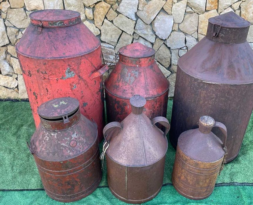 Talhas antigas, celhas, bilhas antigas em latão