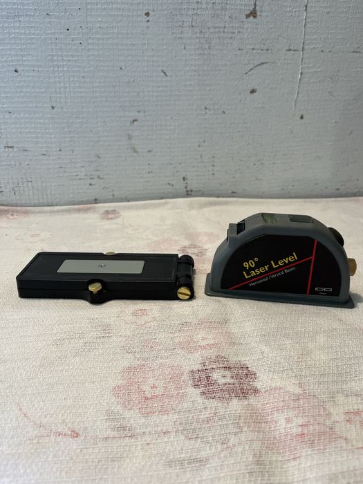 Продам лазерний рівень