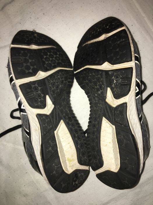 asics gt-1000 сост 8/10 35.5р 22.25 по стельке