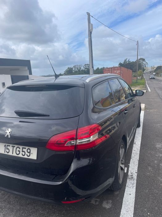 Peugeot 308 em boa forma
