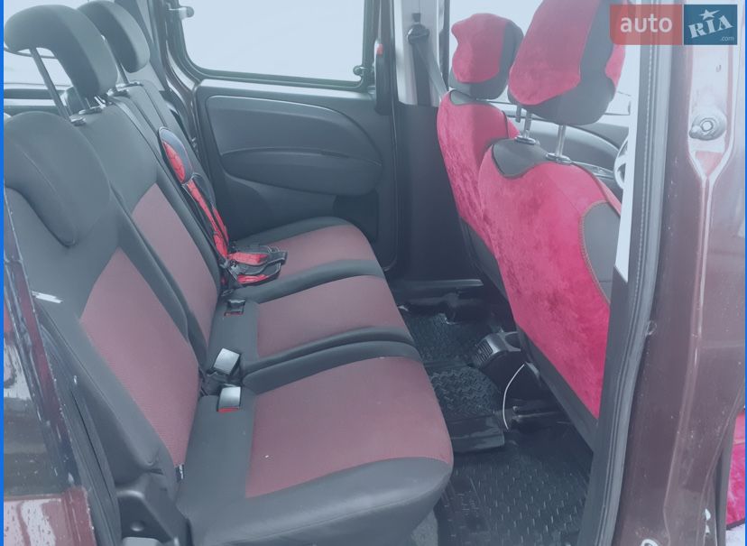 Авто. Fiat Doblo. 2011 рік. Газ.Бензин