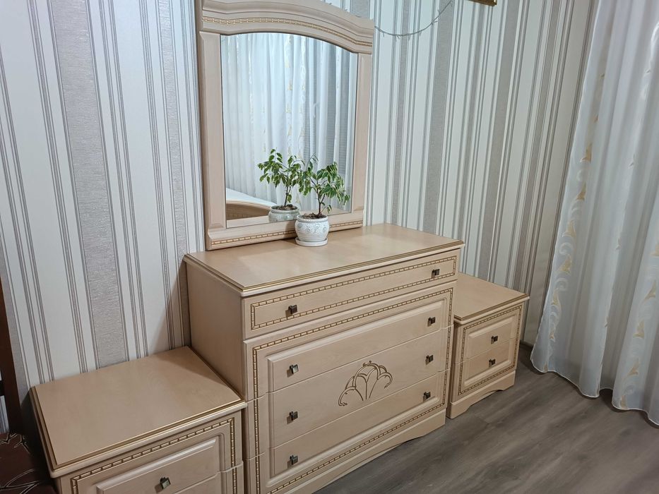 Продам меблі для спальні в ідеальному стані