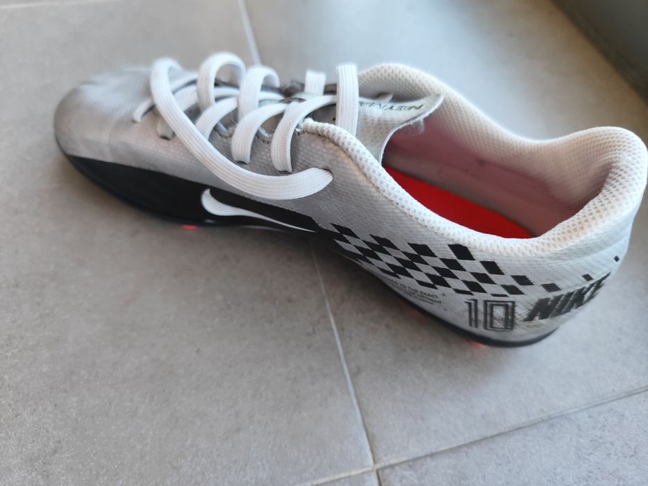 Chuteiras Nike n° 37,5