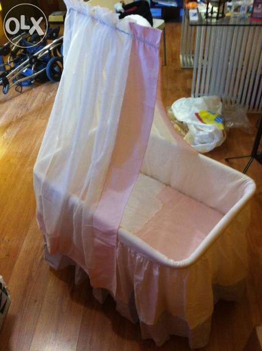 Berço para recém nascido com Dossel