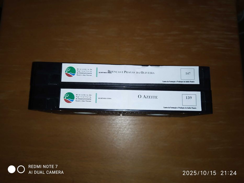 ## vhs vídeo Doenças e Pragas da Oliveira / O Azeite €7 cada ##