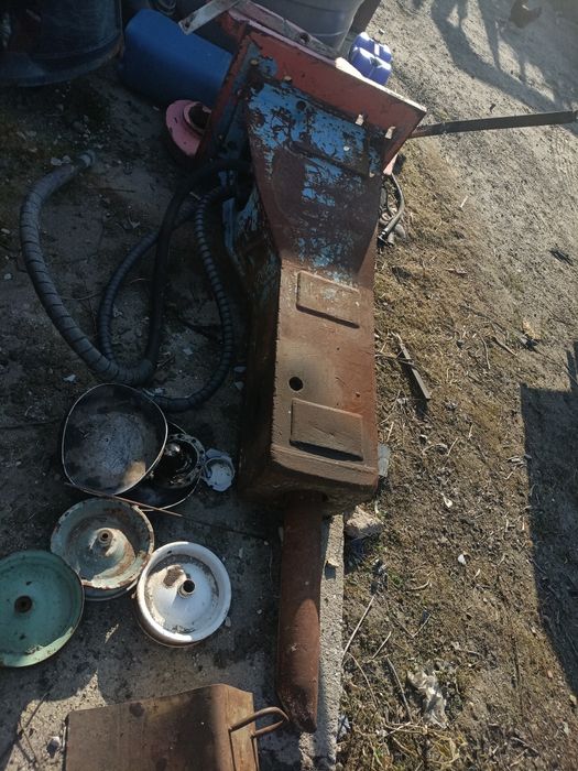 Młot udarowy wuburzeniowy krupp hm 560