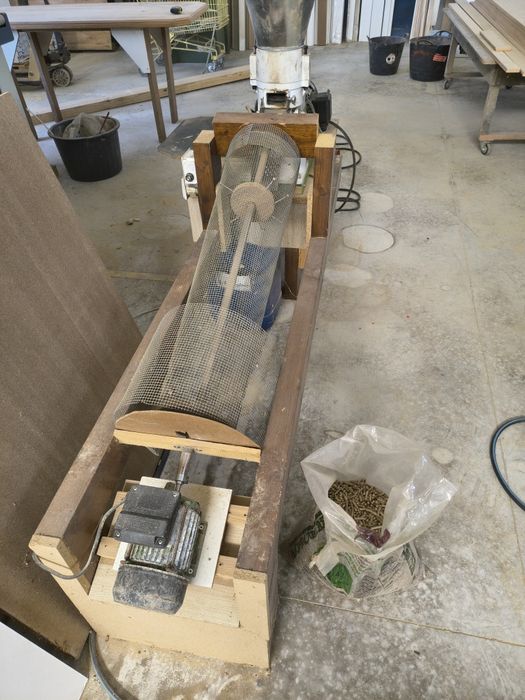 Máquina de fazer pellets