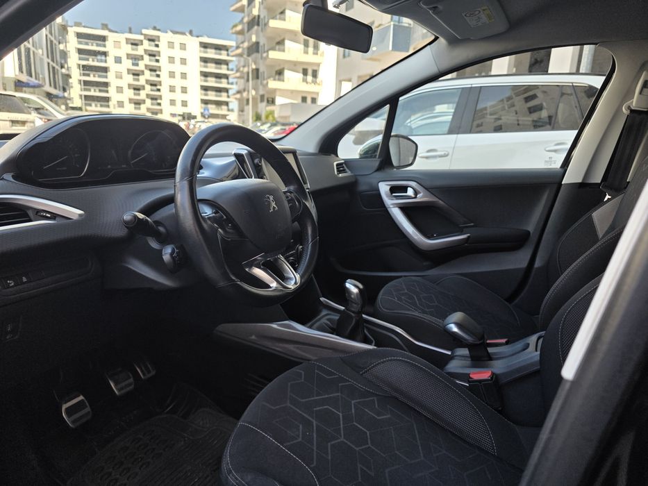 Peugeot 2008 — fotografia 7