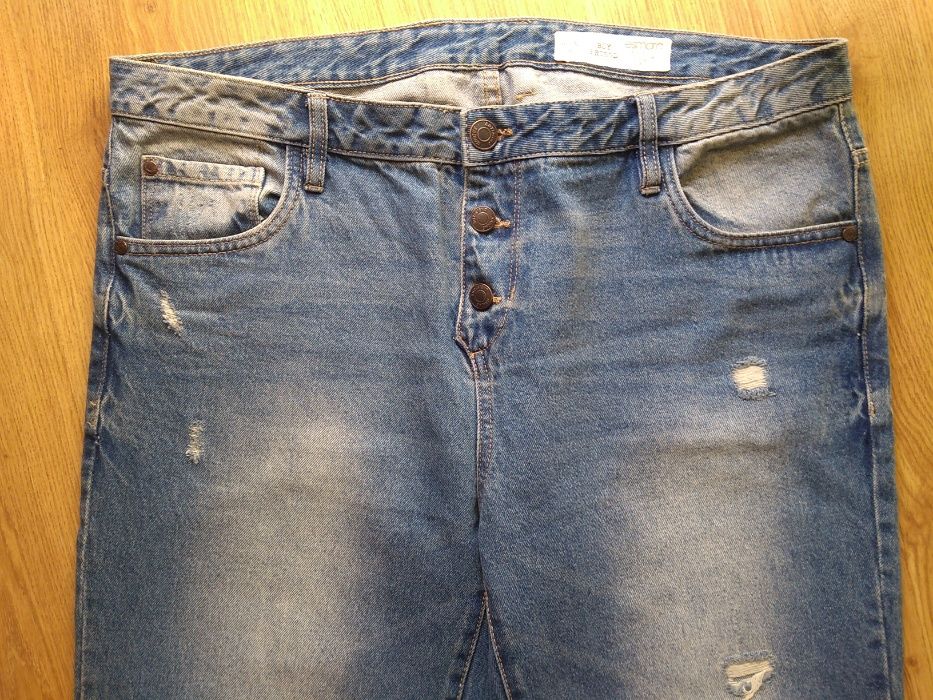 Jeansy typu boyfriendy rozm. 44