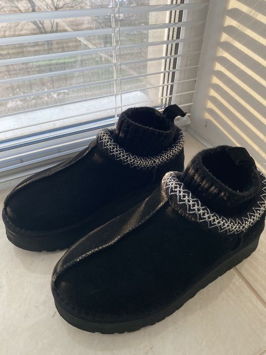 Теплые зимние угги