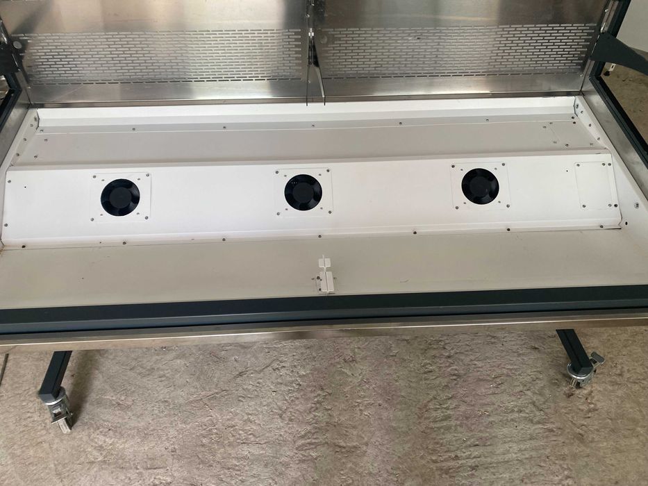 Холодильная промо витрина Hitline