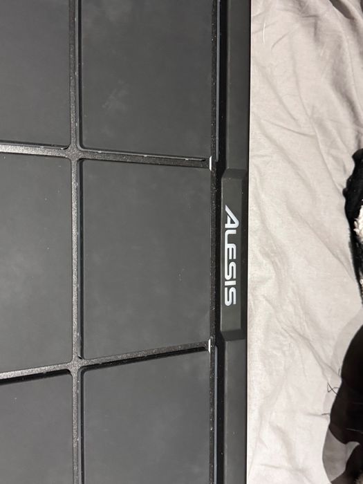 Sample pad pro alessis novo sem detalhes