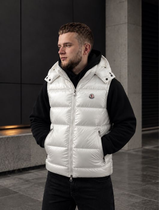 Жилетка монклер moncler безрукавка чорна