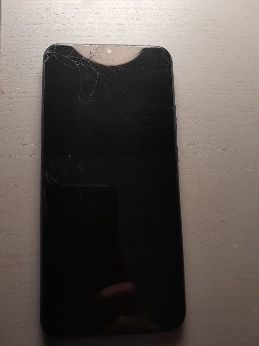 Redmi 9 com tela partida