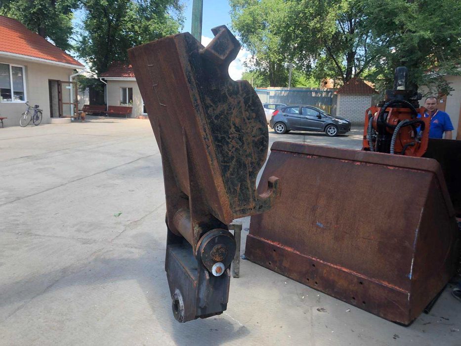 Продам быстросъем для экскаватора