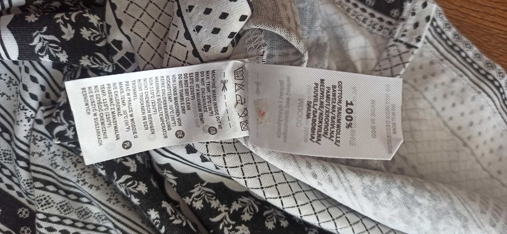 T-shirt czarno-biały bawełniany we wzory