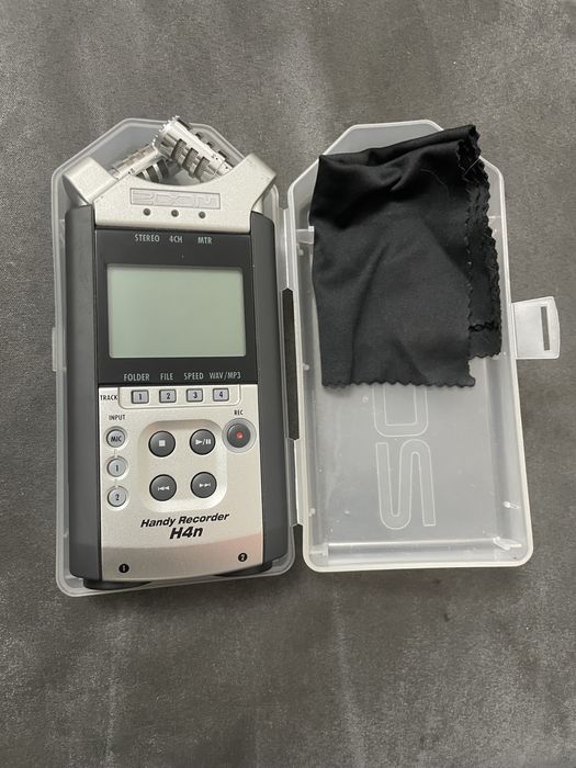 Рекордер-аудиоинтерфейс Zoom h4n