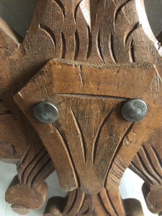 Ręcznie. rzeżbiny. Dwógłowy. Orzeł