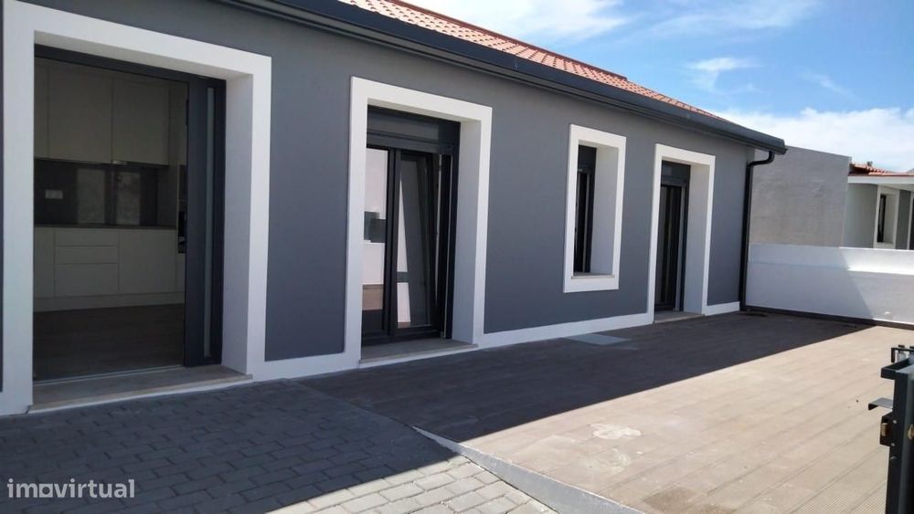 Moradia T1 terrea totalmente renovada