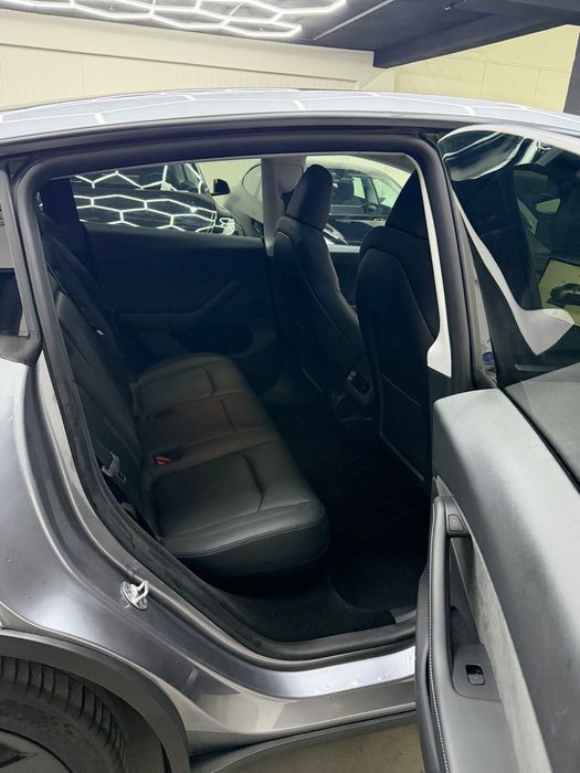 Tesla Model Y Long Range Tração Integral