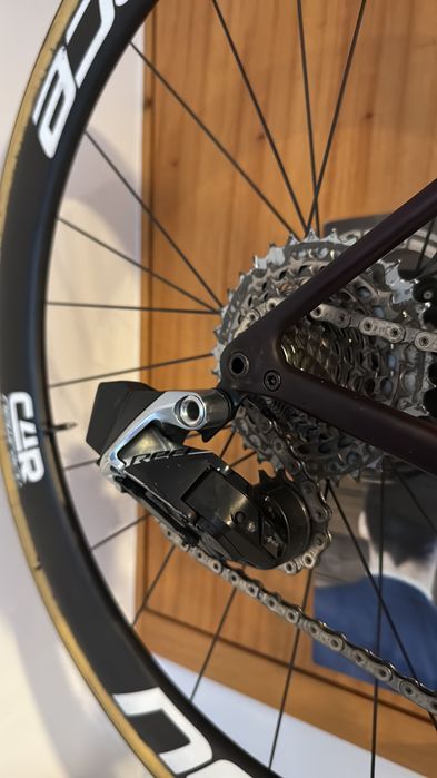 Specialized Aethos 6,6kg Sram Red AXS potenciometro