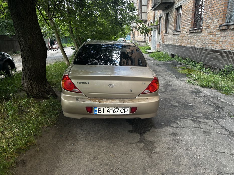 Продам KIA SEPHIA2 газ бензин