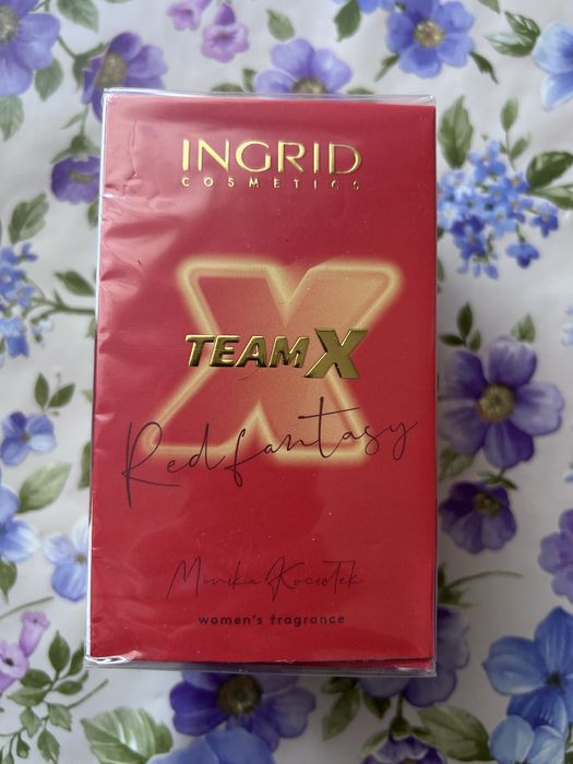 Perfumy Monika Kociołek zafoliowane