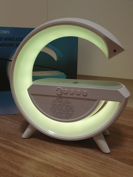 Нічник-бездротовий зарядний пристрій та Bluetooth колонка 3в1 з RGB