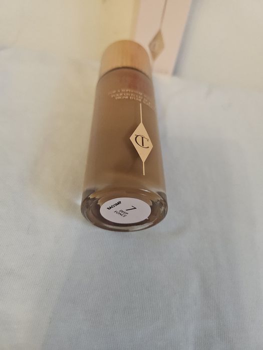 Podkład Flawless nr 7 Charlotte Tilbury