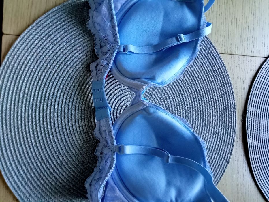 Biustonosz push up nowy 75C