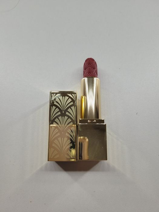 Magic Bouquet pomadka Estée Lauder.