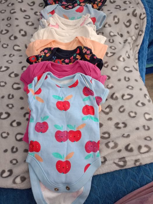 Body paka 9 sztuk rozmiar 56 krótki rękaw  George