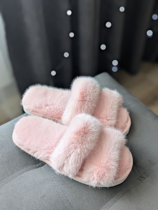 Тапки,капці хатні