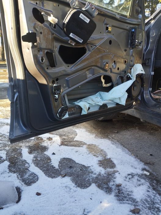 Двери mercedes Benz w210 разборка