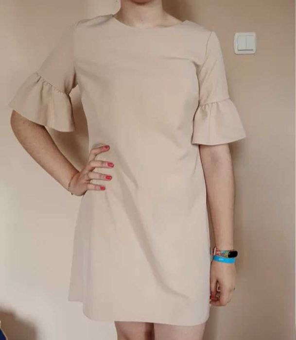 Sukienka beżowa r.38