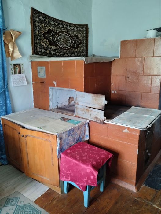 Продається затишний будинок в с.Спас ..