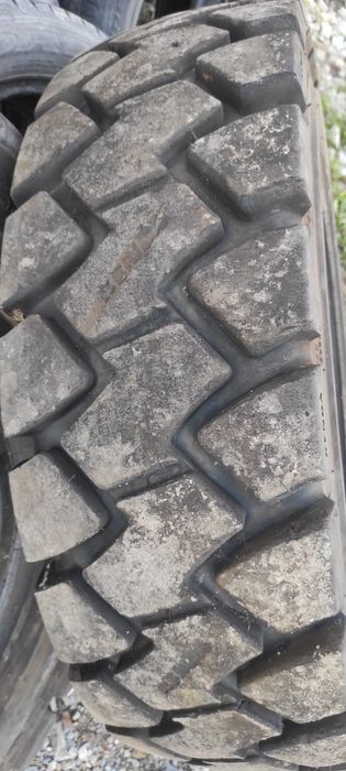 Шини 8.25r15 для причіпа, навантажувача.