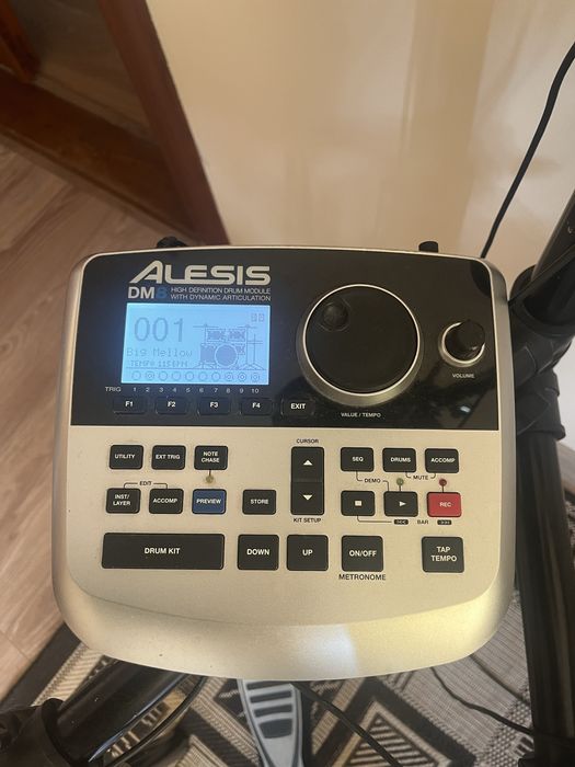 Барабанна установка Alesis DM8