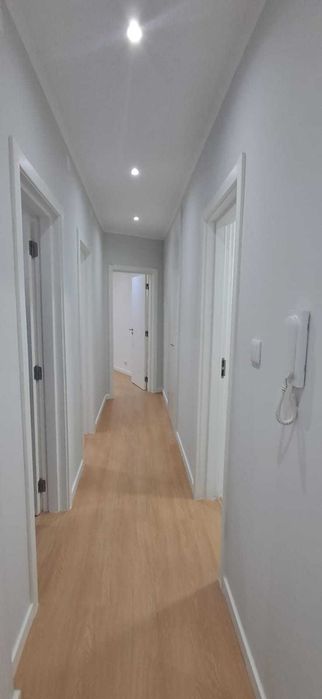 Imóvel T2 renovado com qualidade, em ótima zona da Amadora