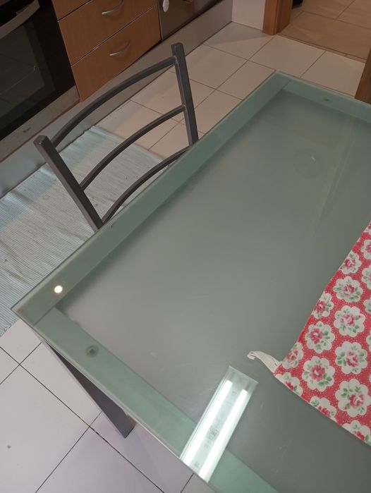 Mesa cozinha, sala ou escritório em vidro