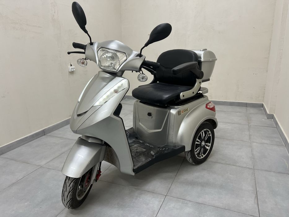 Електроскутер трицикл ECONELO S1000E