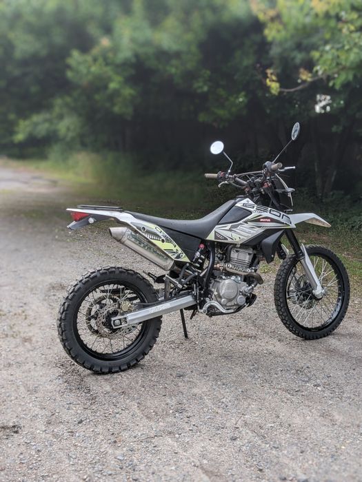 Geon dakar twincam 250 рідинне охолодження