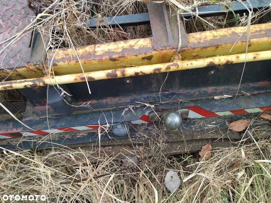 Laweta najazd platforma 4.9x2.3x2.23 pomoc drogowa man iveco renault