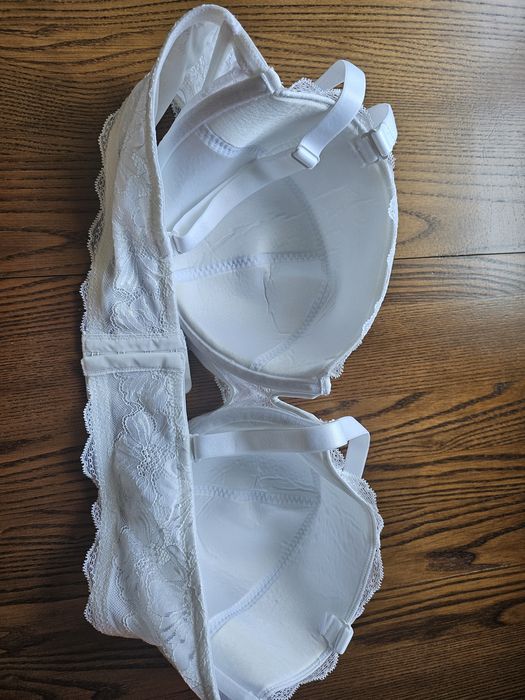 Бюстгалтер для пишної леді 100Е