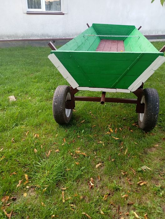 Причіп, віз новий