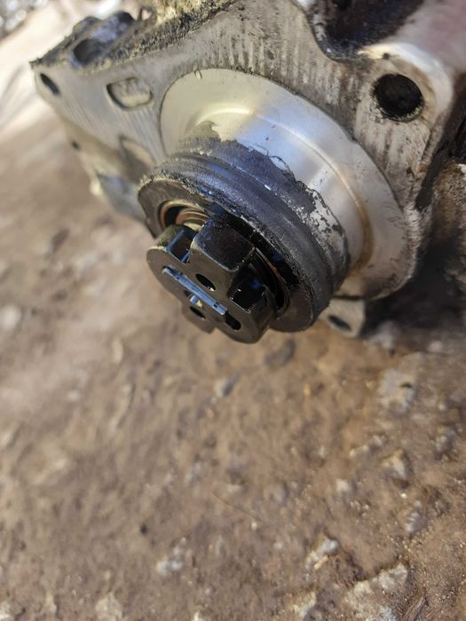 ТНВД паливний насос високого тиску Мерседес W163 A6280700101 4.0 OM611