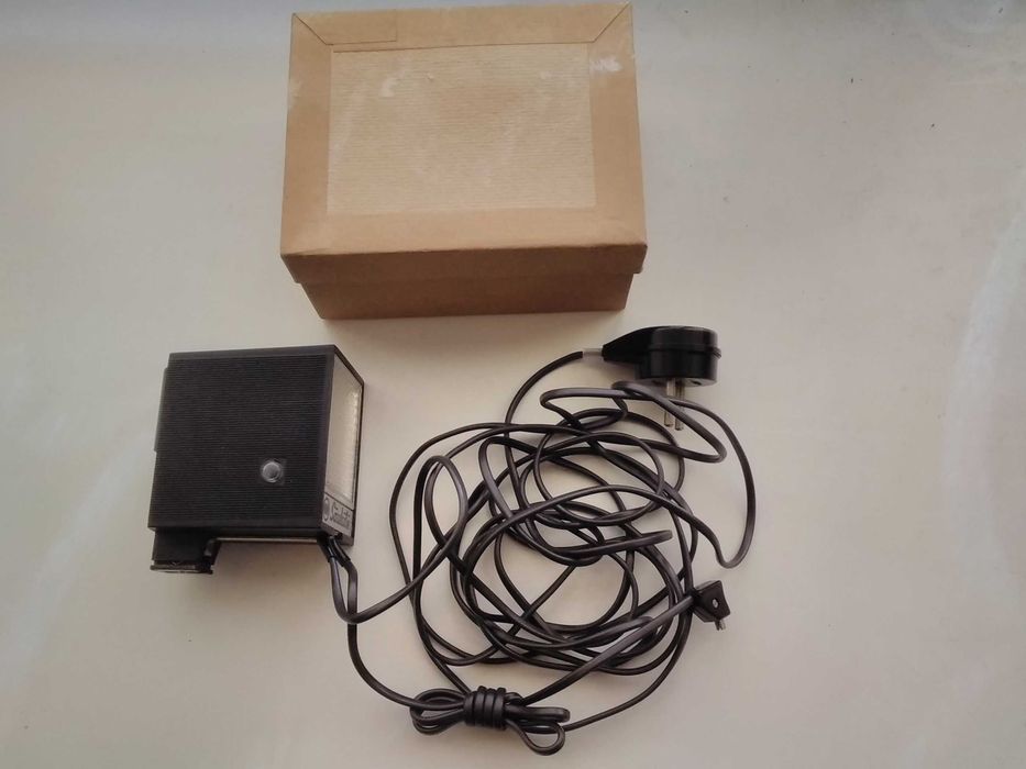 Фотоспалах (фотовспишка) Saulute СССР. У комплекті нова запасна лампа.