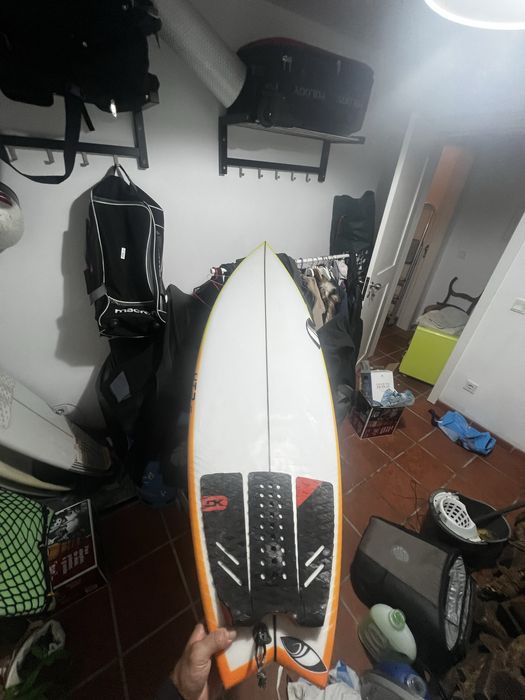 Sharpeye  5’10 30 L   HT2.5
