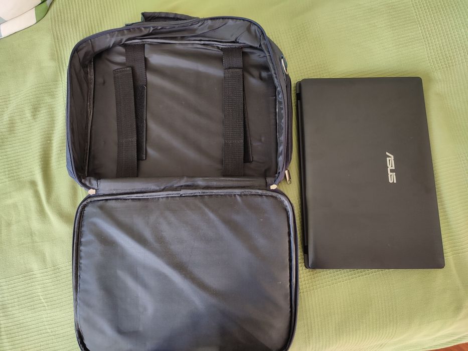ASUS Computer + Carrying Case425231467309312006